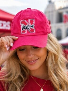 Captivating Headgear Nebraska CornHuskers Ball Cap Embroidered 100% Cotton Red